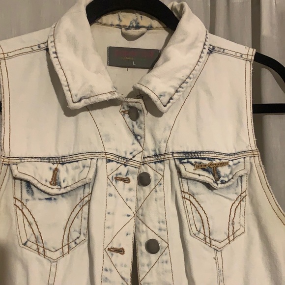 paper doll Jackets & Blazers - Boho Light Wash Ripped Frayed Denim Vest Jacket Juicy Couture Vintage Pin